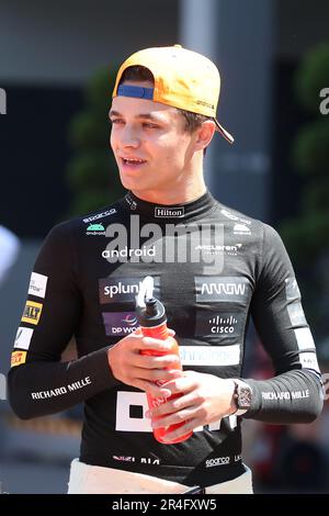 Monaco, Monaco. 27th maggio, 2023. Lando Norris della McLaren prima di qualificarsi per il Gran Premio di Monaco F1 al circuito di Monaco il 27 maggio 2023 a Monte-Carlo, Monaco. Credit: Marco Canoniero/Alamy Live News Foto Stock