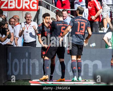 Köln, RheinEnergieStadion, 27.05.23: Jamal Musiala (München) schiesst das 2:1 Tor in der 89. Spielminute und holt für Bayern somit die deutsche Meiste Foto Stock