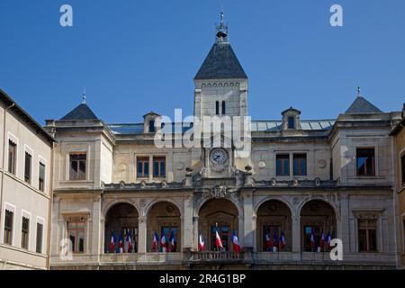 VIENNE, FRANCIA, 26 maggio 2023 : la facciata del municipio della città. Foto Stock