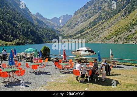 Ristorante, Lac de Gaube, lago di montagna, Cauterets, Midi Pyrenees, Pirenei, dipartimento degli alti Pirenei, Francia Foto Stock