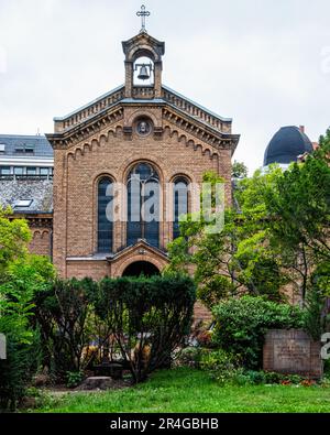 Alter St Michael-Friedhof, Old St Michael Cemetery, Cave Yard cattolica, Hermannstrasse 191-195, Neukölln, Berlino Foto Stock