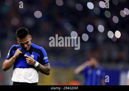 Milano, Italia. 27th maggio, 2023. Lautaro Martinez del FC Internazionale guarda durante la Serie A match beetween FC Internazionale e Atalanta BC allo Stadio Giuseppe Meazza il 27 2023 maggio a Milano Italia . Credit: Marco Canoniero/Alamy Live News Foto Stock