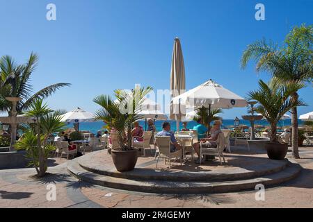 Cafe, Playa del Duque, Costa Adeje, Tenerife, Spagna Foto Stock