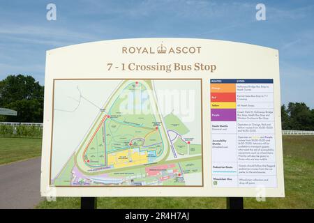 Ascot, Berkshire, Regno Unito. 28th maggio, 2023. Con soli 22 giorni di tempo fino a Royal Ascot, i preparativi sono in corso presso l'ippodromo di Ascot per Royal Ascot il mese prossimo. Il totale del prizefund di Ascot per Royal Ascot quest'anno è stato riferito essere di £9.520.000. Questo sarà il primo anno a Royal Ascot dal passaggio della defunto Regina Elisabetta II Credit: Maureen McLean/Alamy Live News Foto Stock