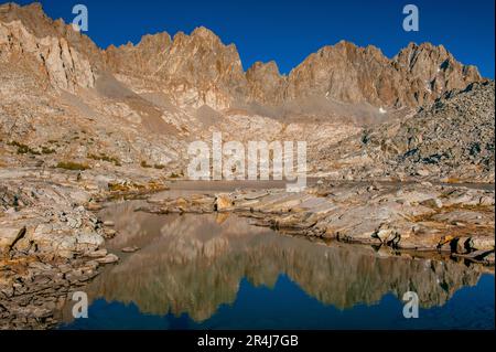 Dusy Basin, Mt. Agassiz, Mt. Winchell, Thunderbolt Peak, Starlight Peak, North Palisade, Kings Canyon National Park, California Foto Stock