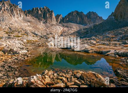 Dusy Basin, Mt. Winchell, Thunderbolt Peak, North Palisade, Kings Canyon National Park, California .psd Foto Stock