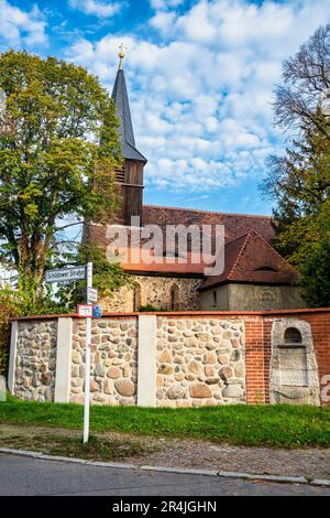 Villaggio chiesa Blankenfelde, Berlino, Germania Foto Stock