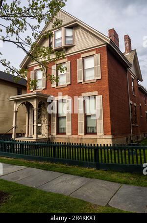 La casa dell'attivista americano per i diritti delle donne Susan B. Anthony ha un fronte notevole su Madison Street, a Rochester, Upstate New York. Foto Stock