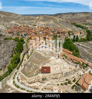 Vista panoramica aerea dal Castello di Albarracin provincia di Teruel, elencati come belle città della Spagna Foto Stock