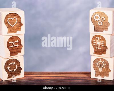 Simboli di abilità soft power su cubi di legno come concetto di gestione della tecnologia moderna Foto Stock