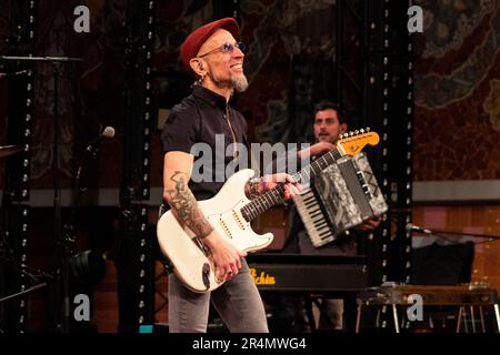 BARCELLONA, ESPAÑA – FEBBRAIO 3. Fito & Fitipaldis en concierto como parte del Festival millenni en el Palau de la Música Catalana el 03/02/2023 Foto Stock