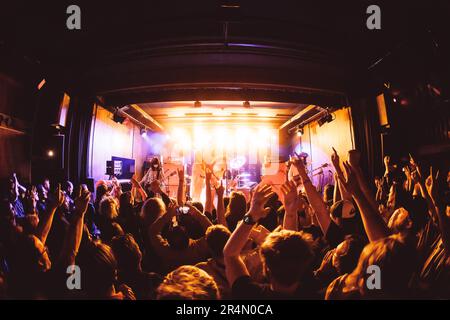 Copenaghen, Danimarca. 13th maggio 2023. La band rock and metal giapponese Boris si esibisce in un concerto dal vivo durante il mini-festival Un colossale weekend 2023 a Copenhagen. (Photo credit: Gonzales Photo - Peter Troest). Foto Stock