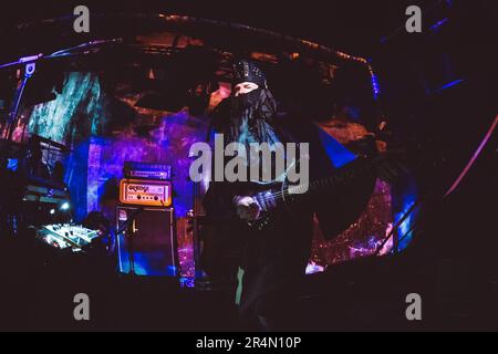 Copenaghen, Danimarca. 13th maggio 2023. La band metal belga Wyatt E. ha tenuto un concerto dal vivo durante il mini-festival Un colossale weekend 2023 a Copenhagen. (Photo credit: Gonzales Photo - Peter Troest). Foto Stock