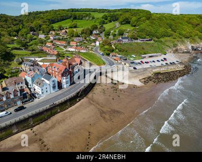 Vista aerea del lungomare di Sandsend sulla costa del North Yorkshire, nel nord-est dell'Inghilterra. Foto Stock