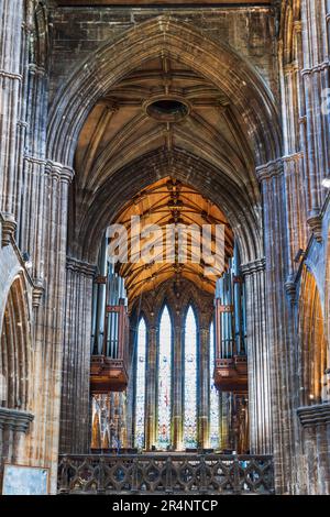 Interno della Cattedrale di Glasgow nella città di Glasgow, Scozia, Regno Unito. Chiesa gotica risalente al 12th ° secolo, all'interno intorno al coro. Foto Stock