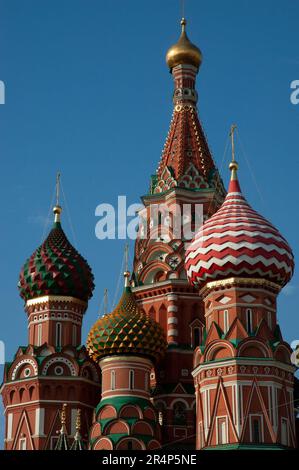 Le cupole a cipolla di San Basilica Cattedrale, Piazza Rossa, Mosca Foto Stock