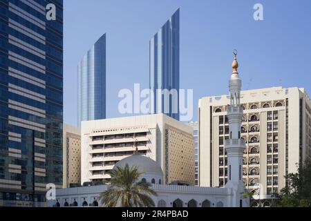 Edifici nel centro di Abu Dhabi, Emirati Arabi Uniti Foto Stock