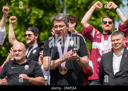 RIGA, Lettonia. 29th maggio, 2023. IIHF Worlds Bronze Medalists Latvian Men's Ice Hockey team arrivo massiccia celebrazione al Monument of Freedom. Credit: Gints Ivuskans/Alamy Live News Foto Stock