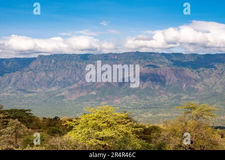 Pareti rocciose ai margini della East African Rift Valley. Kenya, Africa. Foto Stock