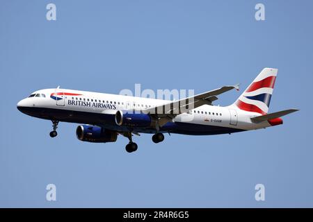 BRITISH AIRWAYS VOLI DIRETTI DALLA SICILIA AL REGNO UNITO nella foto un Airbus A320-232 della compagnia aerea britannica British Airways Foto Stock