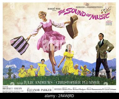 Il suono della musica è un 1965 American film musicale diretto e prodotto da Robert Wise e interpretato da Julie Andrews e Christopher Plummer. Il film è tratto dal musical di Broadway il suono della musica e si basa sul libro La storia della Trapp Family Singers da Maria von Trapp. Il film è la storia di una giovane donna che lascia un austriaco in convento per diventare una governante di sette figli di un ufficiale della marina vedovo. Foto Stock