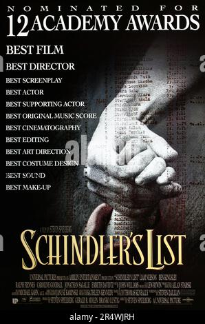 Schindler's List è un 1993 American epico dramma storico film diretto e co-prodotto da Steven Spielberg. Esso è basato sul romanzo Schindler's Arca di Thomas Keneally, un romanziere Australiano. Esso stelle Liam Neeson Ralph Fiennes e Ben Kingsley. Foto Stock