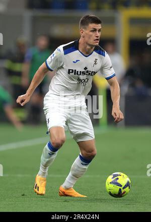 Milano, Italia. 27th maggio, 2023. Joakim Maehle di Atalanta durante la Serie A match a Giuseppe Meazza, Milano. Il credito di immagine dovrebbe essere: Jonathan Moskrop/Sportimage Credit: Sportimage Ltd/Alamy Live News Foto Stock