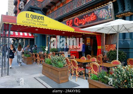El Quijote, 226 W 23rd St, New York, foto di un ristorante spagnolo all'Hotel Chelsea, nel quartiere Chelsea di Manhattan. Foto Stock