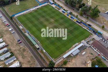 Vista aerea della Aspect Arena, sede del Concord Rangers FC. Lo stadio è conosciuto anche come Thames Road Foto Stock