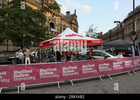 British Cycling Grand Prix, centro città di Sheffield gara ciclistica Inghilterra evento sportivo britannico. High5 nutrizione sportiva Foto Stock