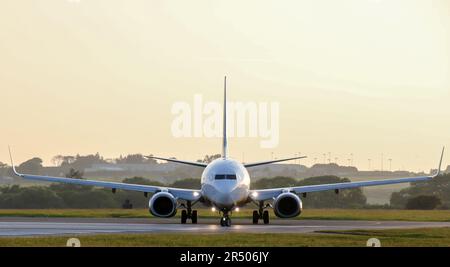 Aeroporto di Cork. Cork, Irlanda. 31st maggio, 2023. Un Ryanair Boeing 737 sulla pista mentre si prepara per il decollo a Faro dall'aeroporto di Cork, Cork, Irlanda.- Credit; David Creedon / Alamy Live News Foto Stock