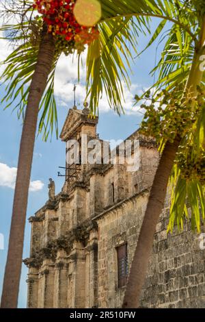 Vista del Pantheon della Patria, Santo Domingo, Repubblica Dominicana, Indie occidentali, Caraibi, America centrale Foto Stock