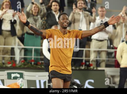 Parigi, Francia - 31 maggio 2023, Parigi, Francia - 31/05/2023, Gael Monfils di Francia festeggia la sua prima partita contro Sebastian Baez di Argentina durante il giorno 3 del 2023 French Open, Roland-Garros 2023, secondo torneo di tennis Grand Slam dell'anno, il 30 maggio, 2023 allo Stade Roland-Garros di Parigi, Francia - Foto: Jean Catuffe/DPPI/LiveMedia Foto Stock