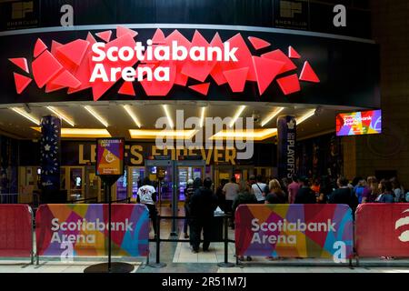 Toronto, Canada - 30 marzo 2023: Cartello d'ingresso alla Scotiabank Arena Foto Stock
