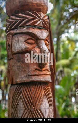 Totem in legno in Nuova Caledonia Foto Stock