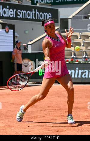 Julien Mattia / le Pictorium - Caroline Garcia contro Anna Blinkova - 31/5/2023 - Francia / Ile-de-France (regione) / Parigi - Caroline Garcia in azione durante la sua seconda partita contro Anna Blinkova al Roland Garros Open di tennis torneo di Parigi il 31 maggio 2023. Foto Stock