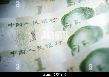 Primo piano di un gruppo di banconote yuan con il ritratto di Mao TSE-Tung Foto Stock