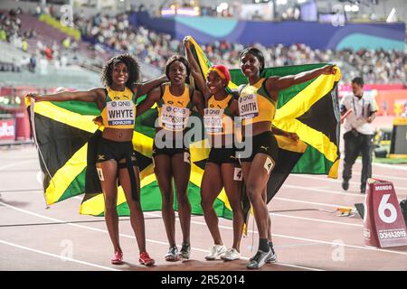 Jamaica Team Woman che gestisce la staffetta 4x100 m ai Campionati mondiali di atletica leggera 2019 di Doha. Foto Stock