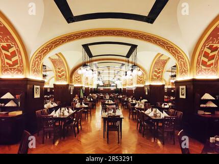 Auerbachs Keller, Grosser Keller, locanda immersa nella storia a causa della scena con lo stesso nome nel Faust di Goethe, Lipsia, Sassonia, Germania Foto Stock