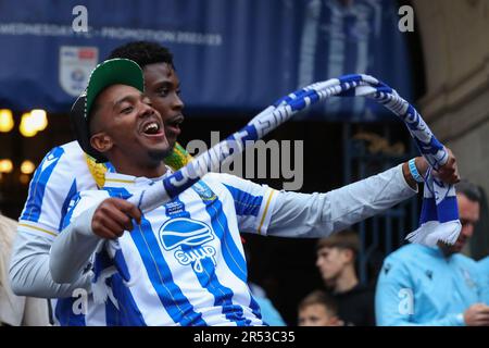Jaden Brown #3 di Sheffield Mercoledì come Sheffield Mercoledì celebrare la promozione nella città di Sheffield City Centre, Sheffield, Regno Unito, 31st maggio 2023 (Foto di Gareth Evans/News Images) a Sheffield, Regno Unito il 5/31/2023. (Foto di Gareth Evans/News Images/Sipa USA) Foto Stock