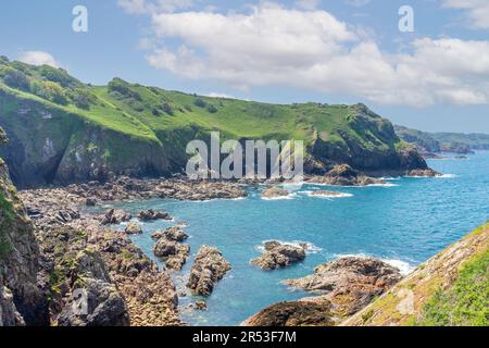 Costa rocciosa a Devil's Hole, St Mary Parish, Jersey, Isole del canale Foto Stock