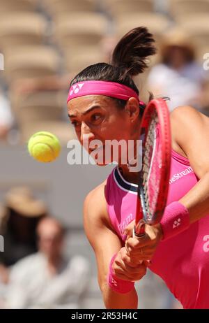 Parigi, Francia. 31st maggio, 2023. Caroline Garcia di Francia, dalla quinta seminata, gioca contro Anna Blinkova di Russia durante la seconda partita al Roland Garros French Tennis Open di Parigi, in Francia, mercoledì 31 maggio 2023. Blinkova ha vinto 4-6, 6-3, 7-5. Foto di Maya Vidon-White/UPI Credit: UPI/Alamy Live News Foto Stock