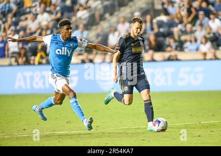 Chester, Pennsylvania, Stati Uniti. 31st maggio, 2023. 31 maggio 2023, DANIEL GAZDAG (10) di Chester PA-Philadelphia Union in azione contro ADILSON MALANDA (29) del Charlotte FC durante la partita al Subaru Park di Chester, PA (Credit Image: © Ricky Fitchett/ZUMA Press Wire) SOLO PER USO EDITORIALE! Non per USO commerciale! Foto Stock