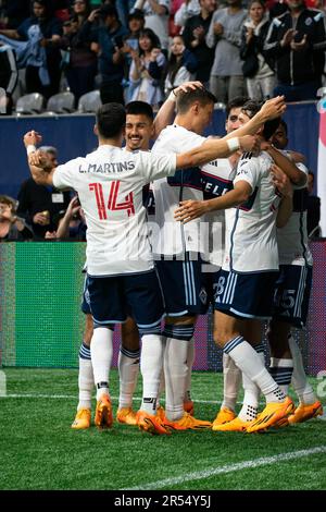 Vancouver, Canada. 31st maggio, 2023. Vancouver, British Columbia, Canada, 31st 2023 maggio: Luis Martins (14 Vancouver Whitecaps FC) celebra un gol con i compagni di squadra durante la Major League Soccer Match tra Vancouver Whitecaps FC e Houston Dynamo FC al BC Place Stadium di Vancouver, British Columbia, Canada (SOLO PER USO EDITORIALE). (Amy Elle/SPP) Credit: SPP Sport Press Photo. /Alamy Live News Foto Stock