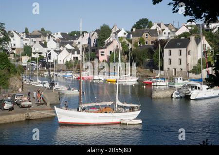 Le Bono (Bretagna, Francia nord-occidentale): Il porto Foto Stock