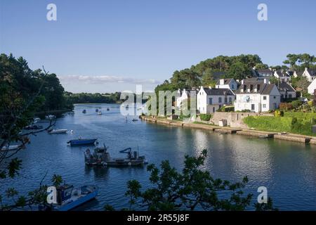 Le Bono (Bretagna, Francia nord-occidentale): Il porto Foto Stock