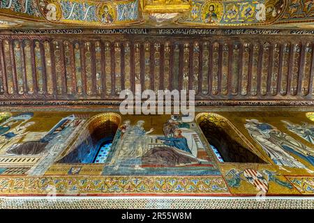 Interno della famosa Cappella della Palatina all'interno del Palazzo dei Normanni di Palermo, Sicilia, Italia Foto Stock