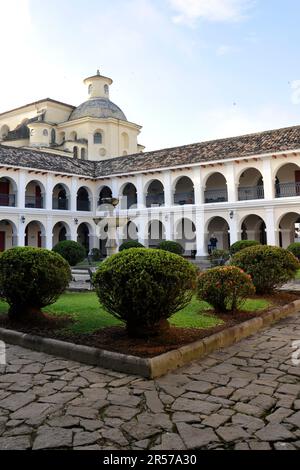 Giorno. Colombia. Città. Ande. America. Villa De Leyva. De Leyva. Viaggi. Tradizionale. Sud. Persone. All'aperto. Nessuno. Latino. Storia. Geografia. Casa. Case. Coloniale Foto Stock