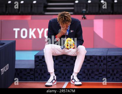 7 AGOSTO 2021 - Tokyo, Giappone: Barthelemy CHINENYEZE del Team France vince la medaglia d'oro nel torneo di pallavolo maschile ai Giochi Olimpici di Tokyo 2020 (Foto: Mickael Chavet/RX) Foto Stock