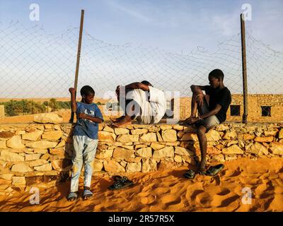 Mauritania, regione di Adrar, Entkemkemt, vita quotidiana Foto Stock